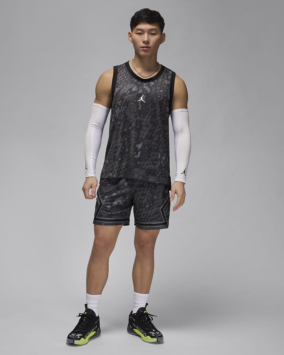 NIKE公式】ジョーダン スポーツ メンズ ダイアモンド ショートパンツ.オンラインストア (通販サイト)